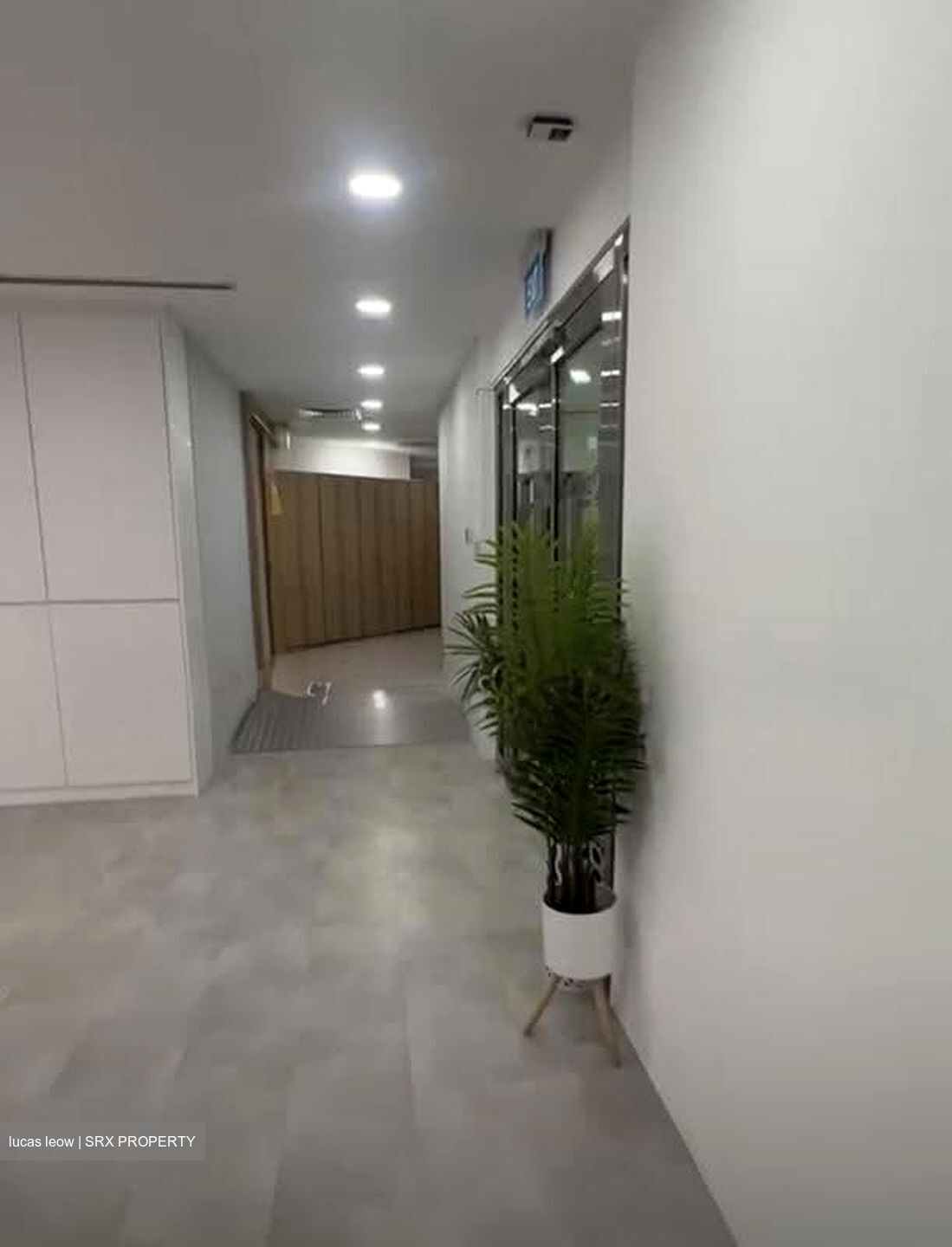 Tong Building (D9), Retail #633725011